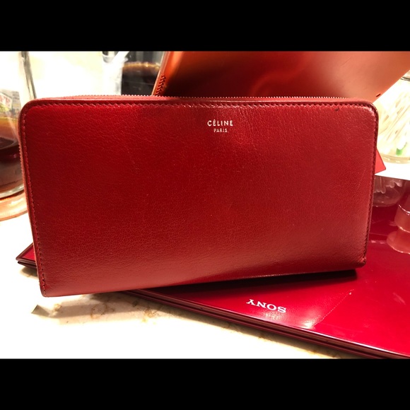 Authentic CÉLINE wallet in magnificent RED calf le - Picture 3 of 7